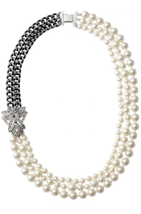 Vintage-Inspired Pearl Necklace