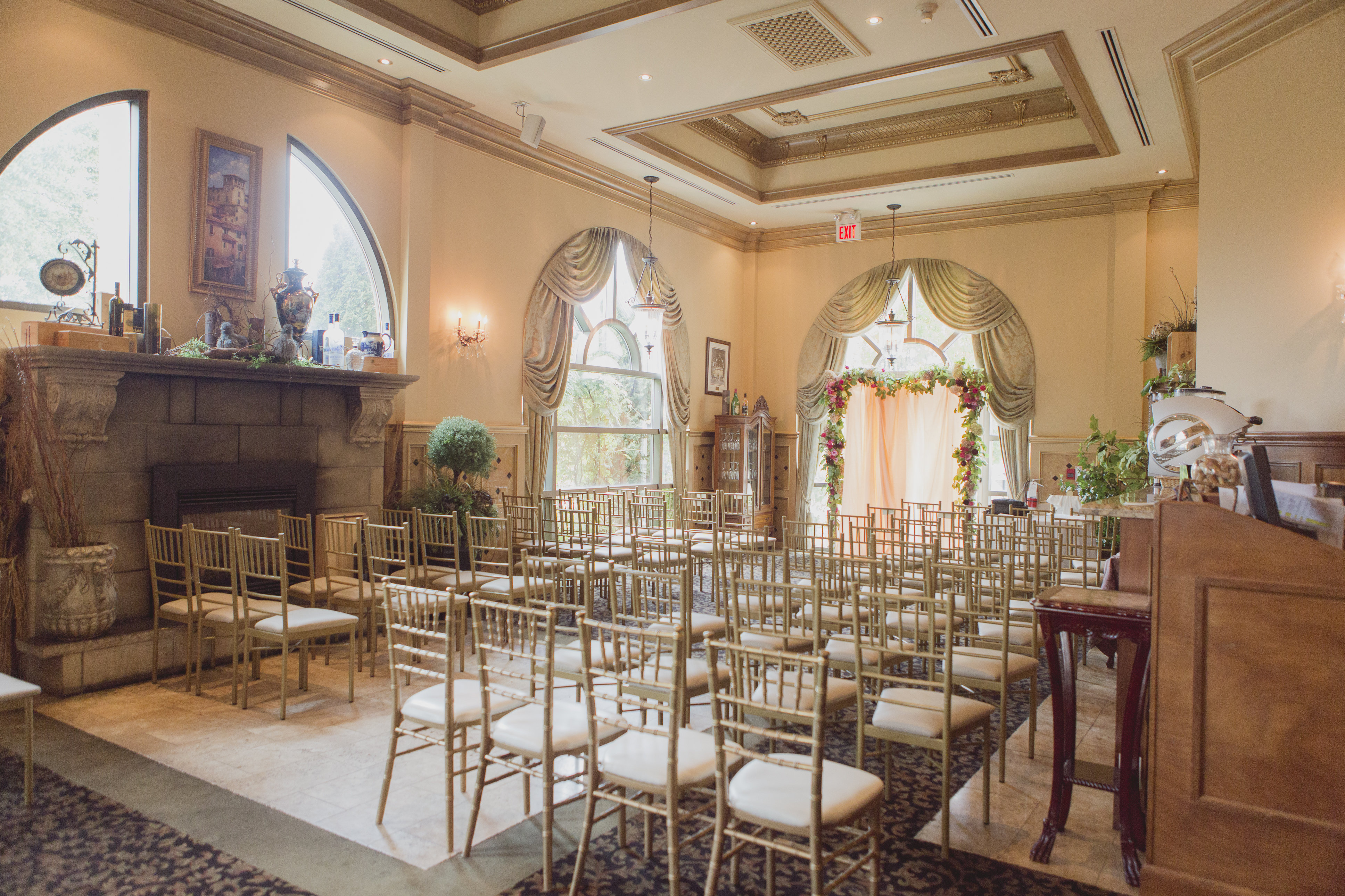 Romantic cranberry, blush and gold wedding. See more at Rebecca Chan Weddings and Events https://rebeccachan.ca