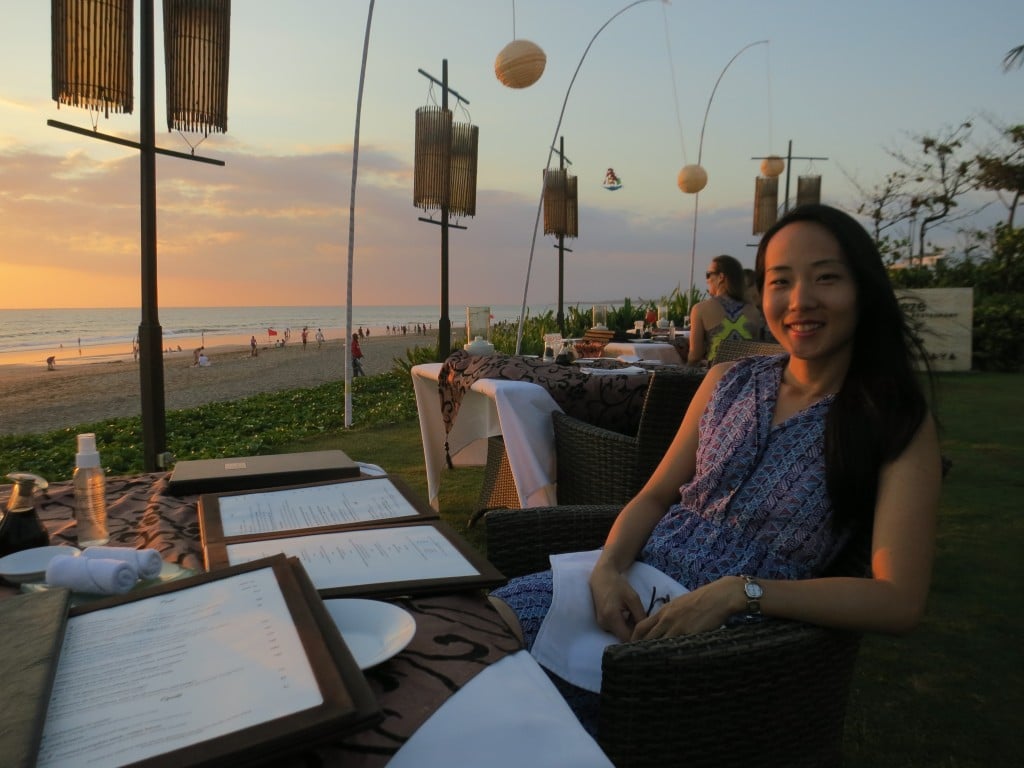 Luxury honeymoon in Bali, Indonesia - Beach side dining at Sea Breeze