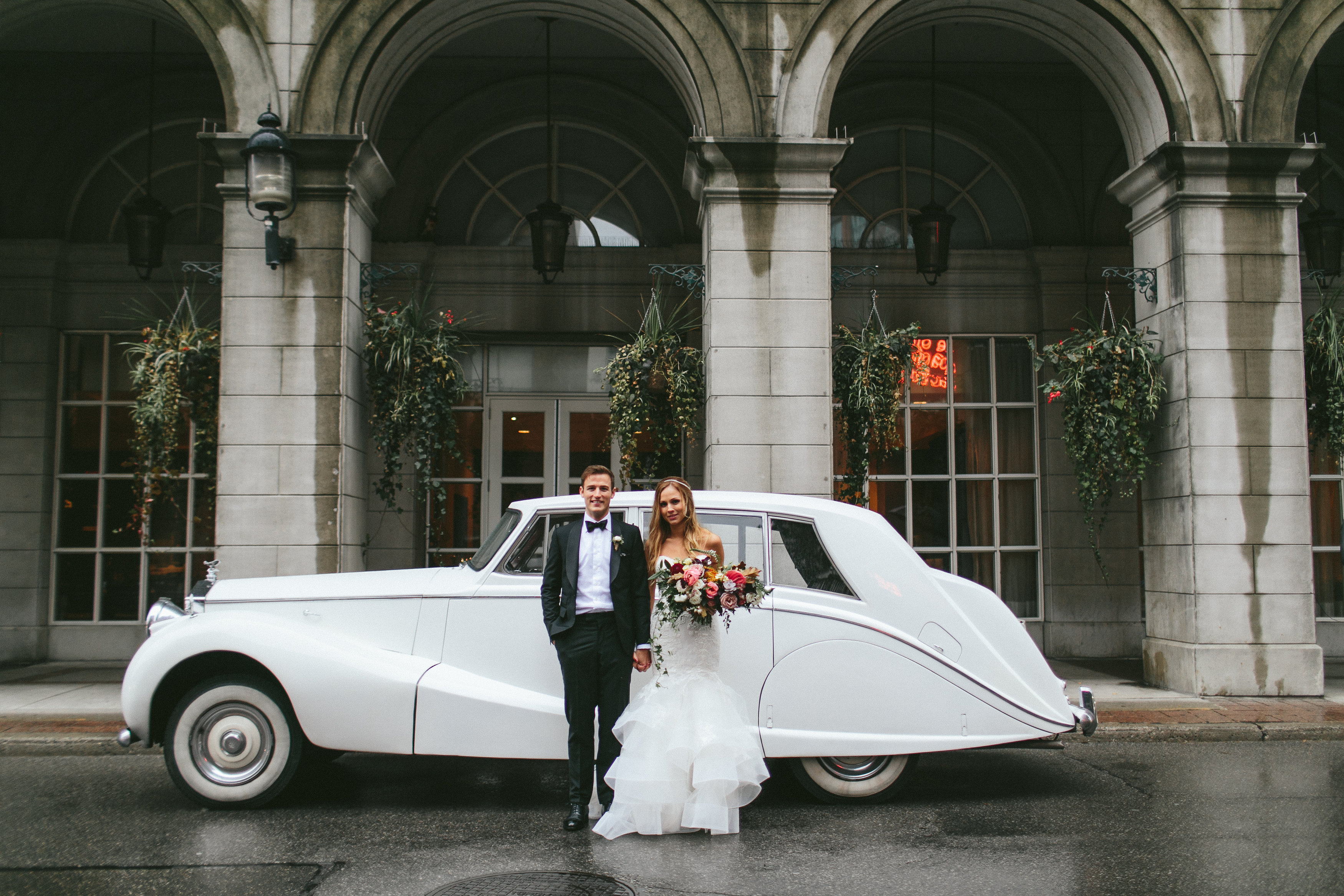 Elegant and Rustic Toronto Wedding in the Distillery District 