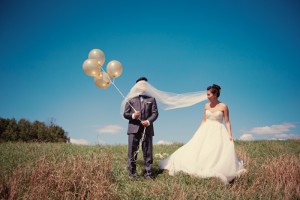 Quirky outdoor wedding at Kortright Centre