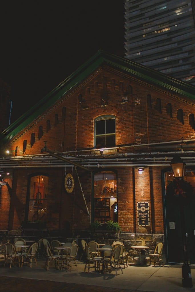 Intimate wedding at Balzac's in the Distillery District