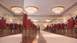 Elegant wedding at the Fairmont Royal York Hotel