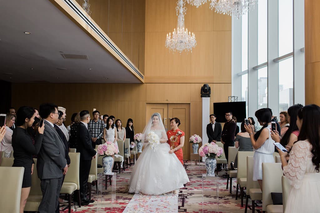 Elegant Shangri-La Hotel Toronto Wedding