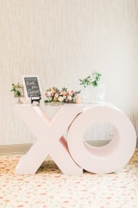 Estates of Sunnybrook open house - Giant XO welcome table