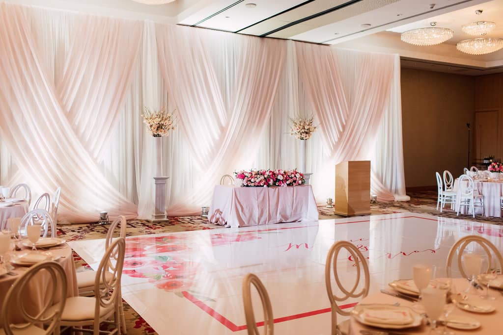 Modern Glam Wedding at Shangri-La Toronto on Eventsource.ca