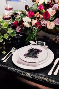 Fall wedding trends on Breakfast Television - Moody and romantic flowers