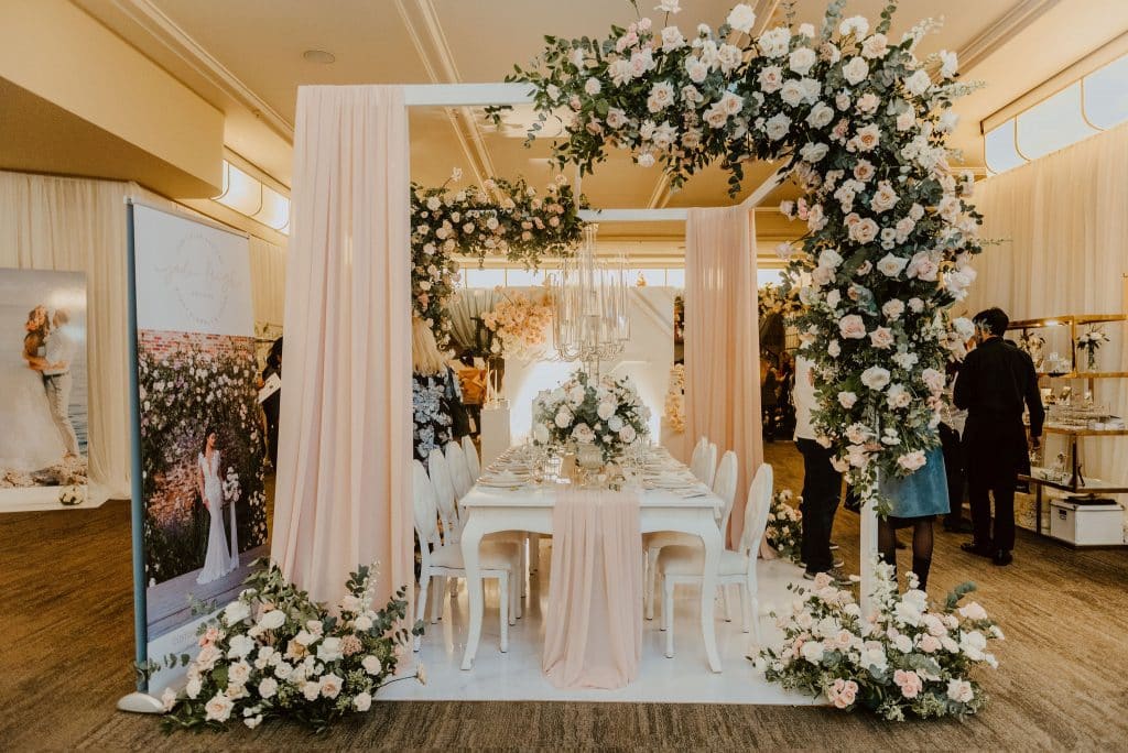 Wedluxe Show 2020 - Classic and romantic floral and decor