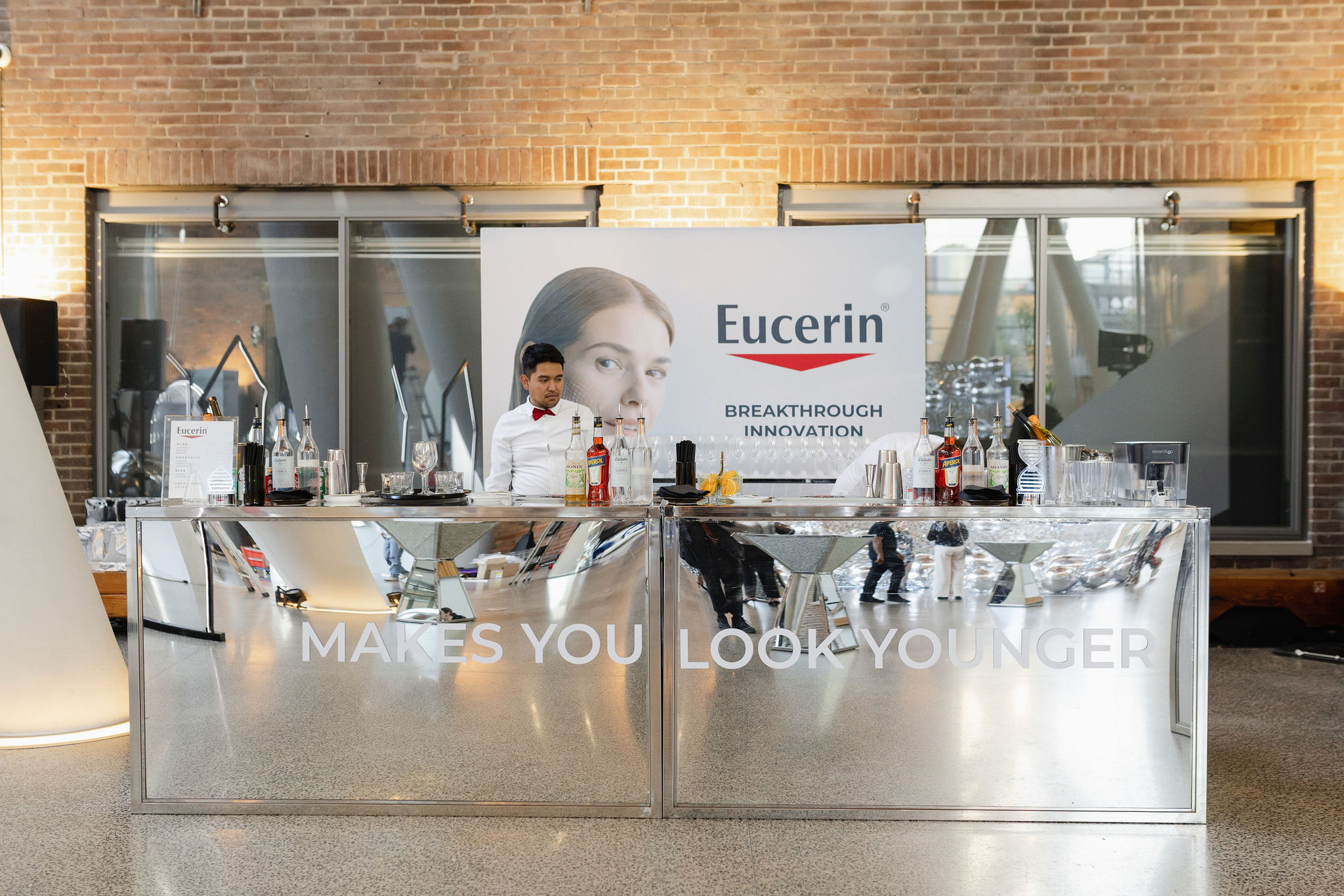 Mirroed bar at Eucerin brand activation event